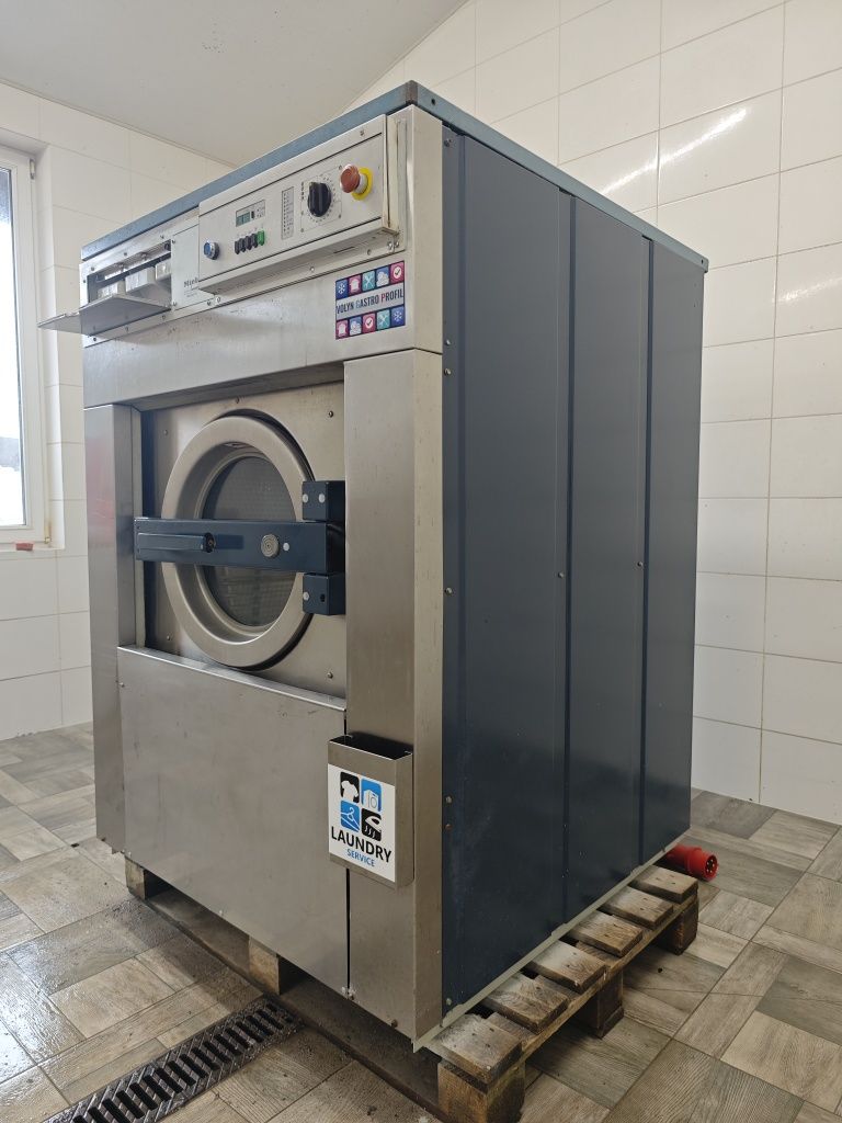 Професійна пральна машина 22/24 кг Miele WS5522 Німеччина
