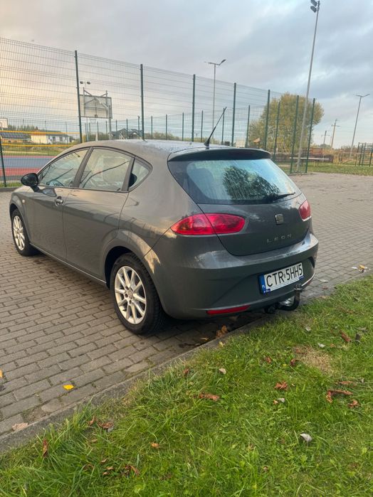 Sprzedam Seat Leon 1.6 TDI 105 KM . Stan Bardzo Dobry.
