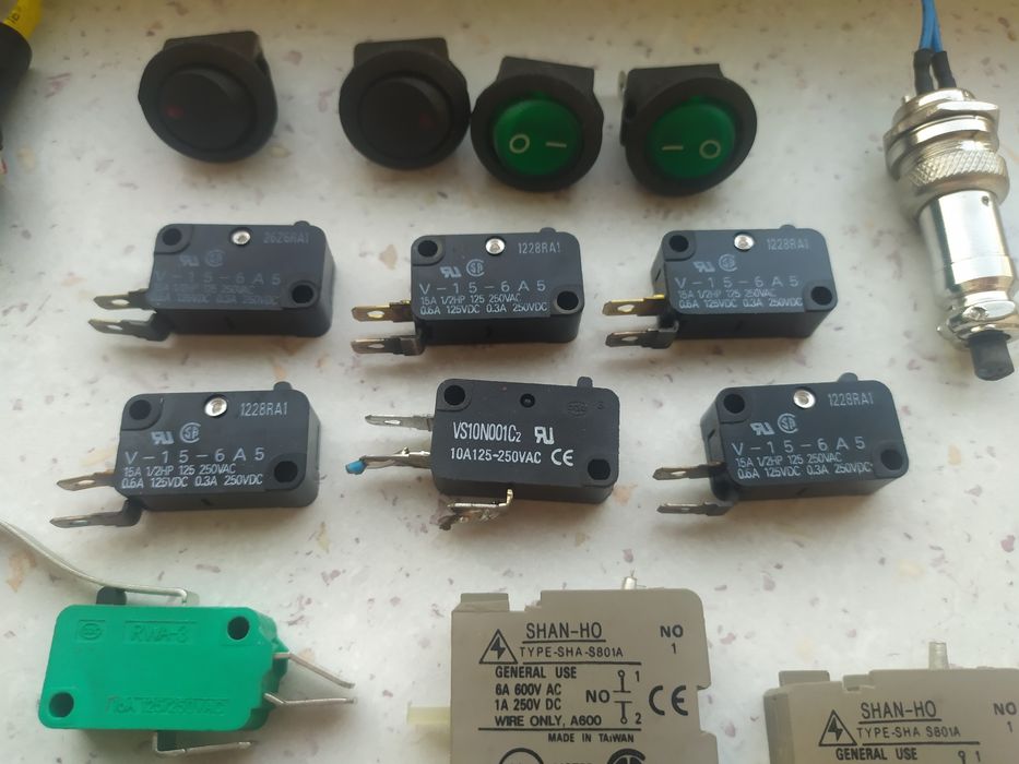 Кнопка вмикання. БУ.