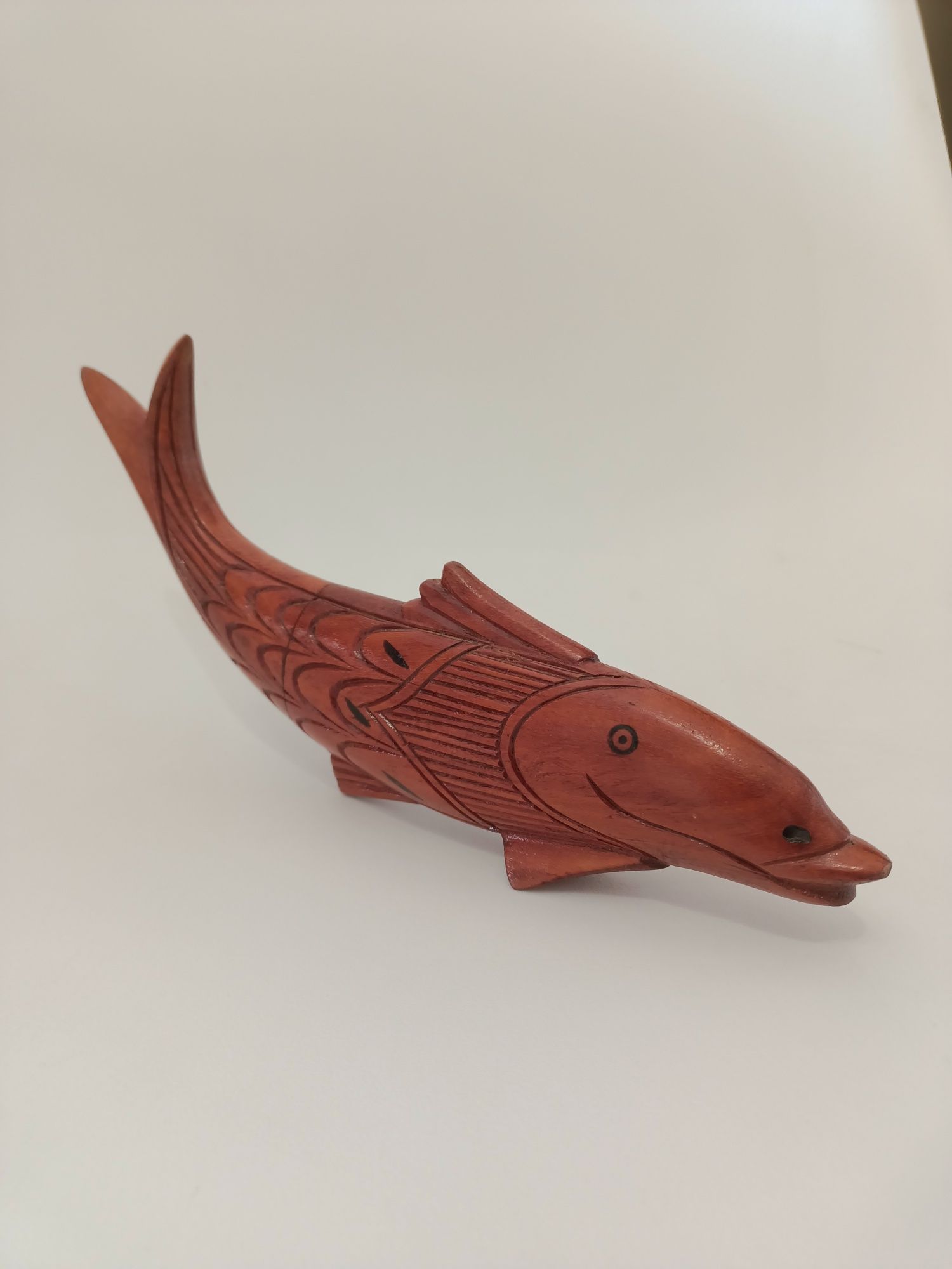 Nóż w kształcie ryby drewniano wędkarskie