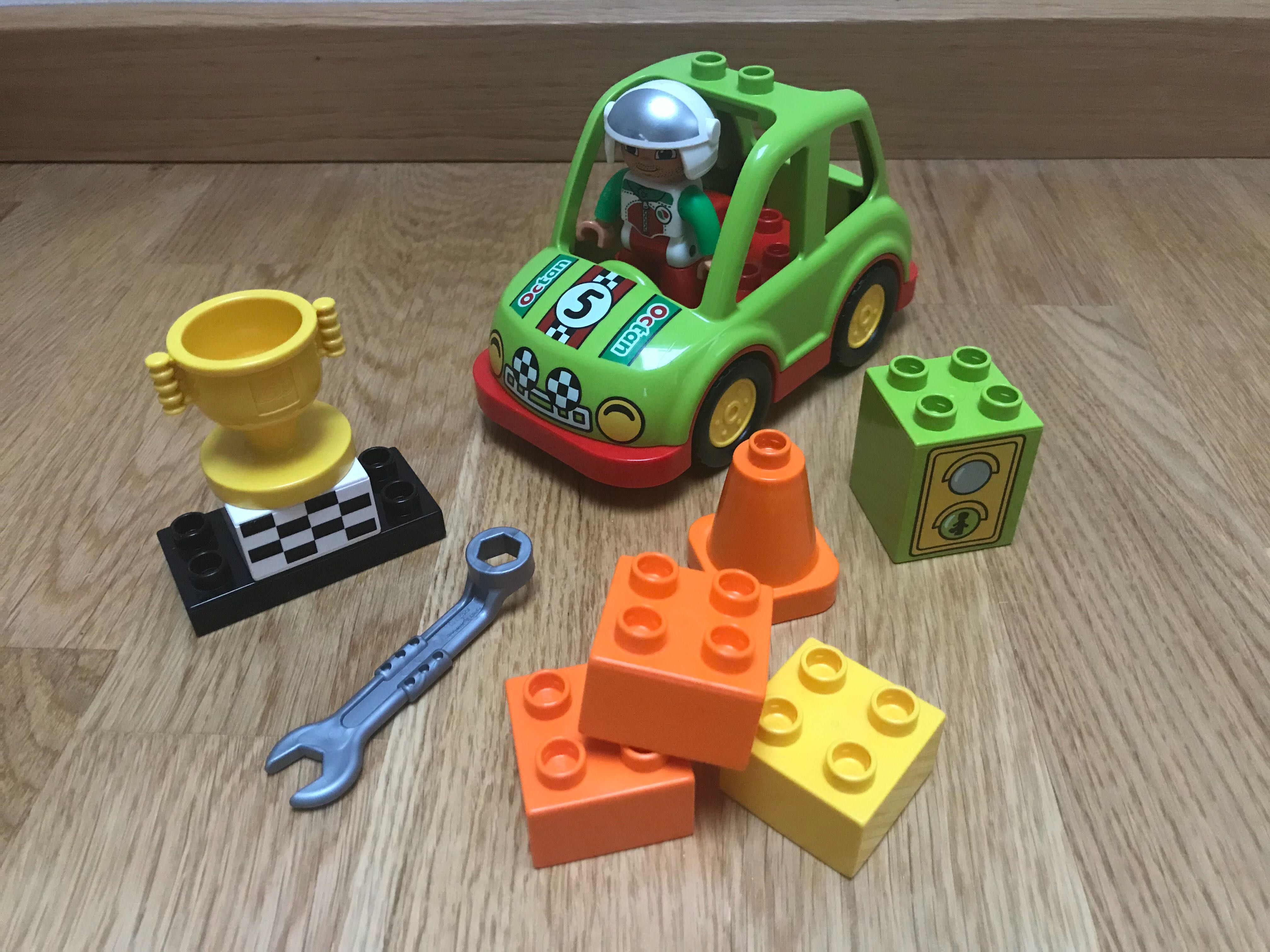 Lego duplo Auto wyscigowe 10589