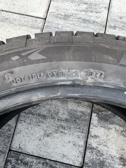 Opony zimowe FIREMAX 235/45 R18 - komplet (4szt)