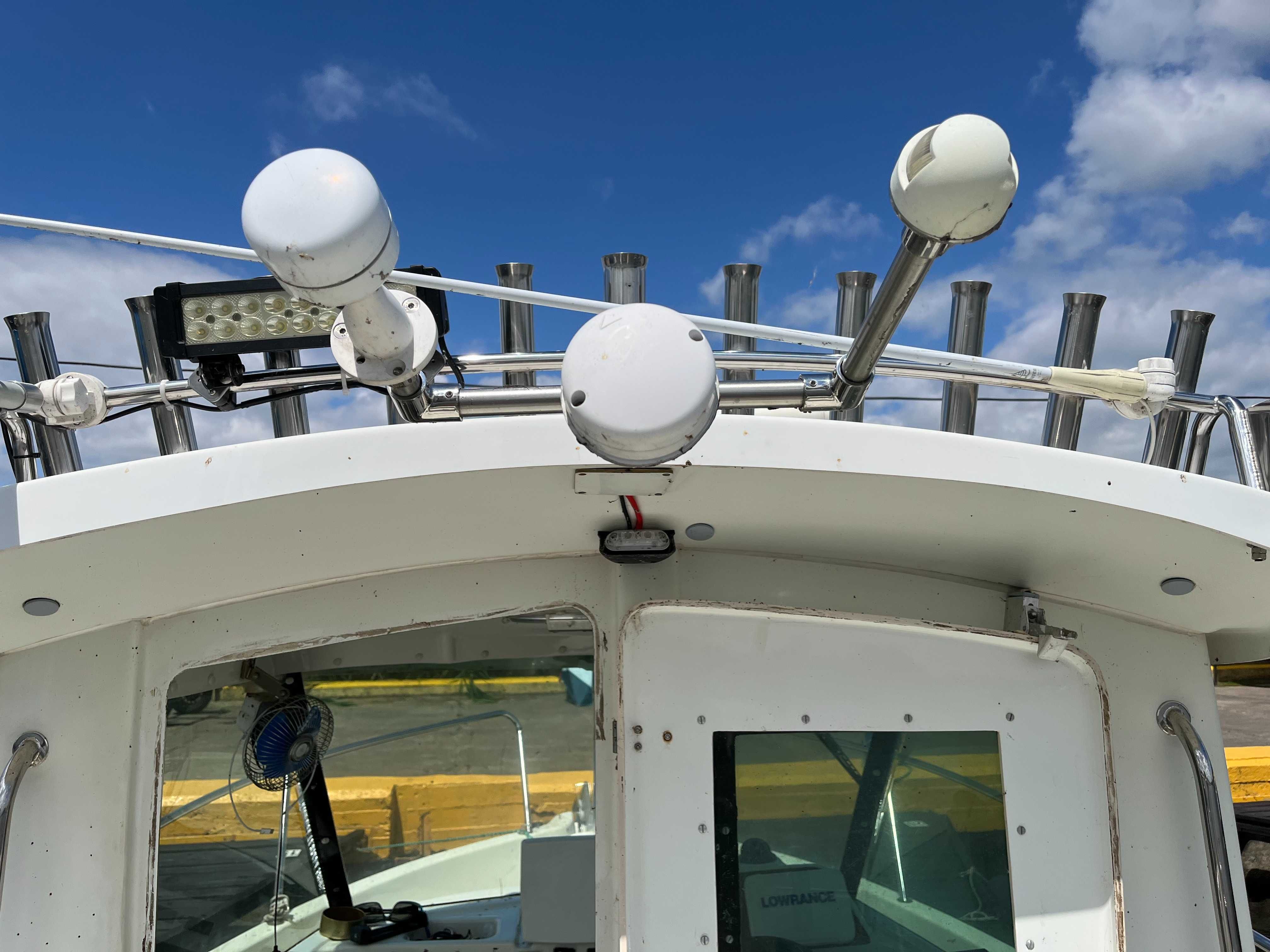 Quicksilver Pilothouse 560