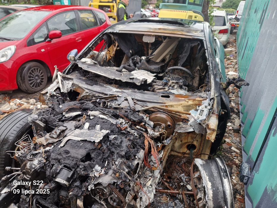 Wrak pojazdu Porsche Panamera turbo 4.8 cm3