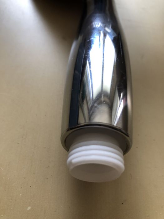 Sprzedam sluchawke prysznicowa z podswietleniem