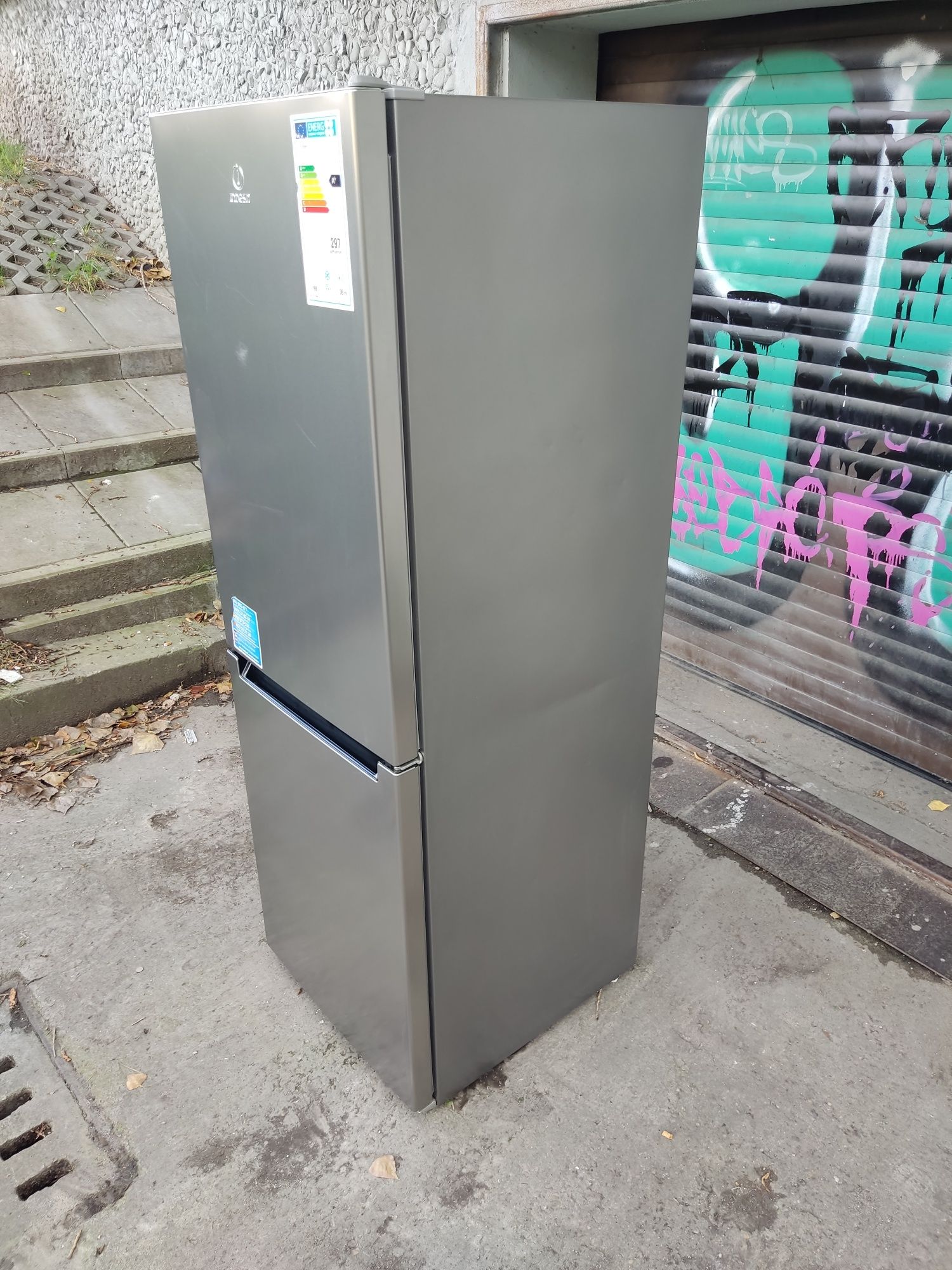 Lodówka DOWÓZ GRATIS Indesit transport srebrna LR7 S1 X z zamrażalniki