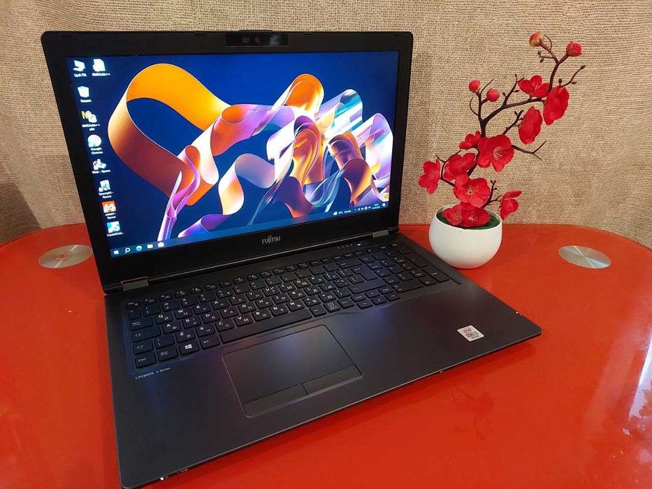 Ультрабук  FULL HD IPS / i5-10210U/16 GB DDR4/SSD 256Gb