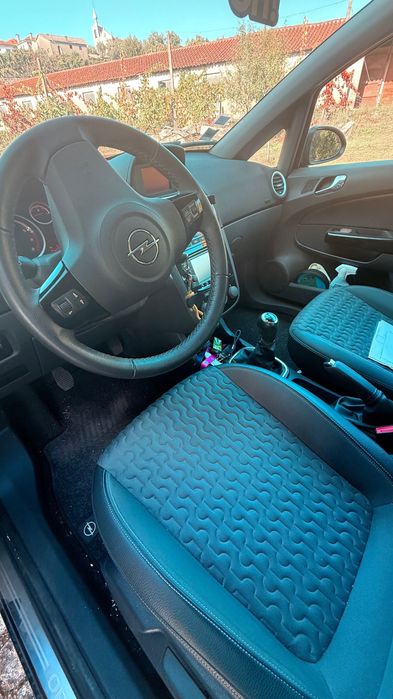 Opel Corsa seminovo