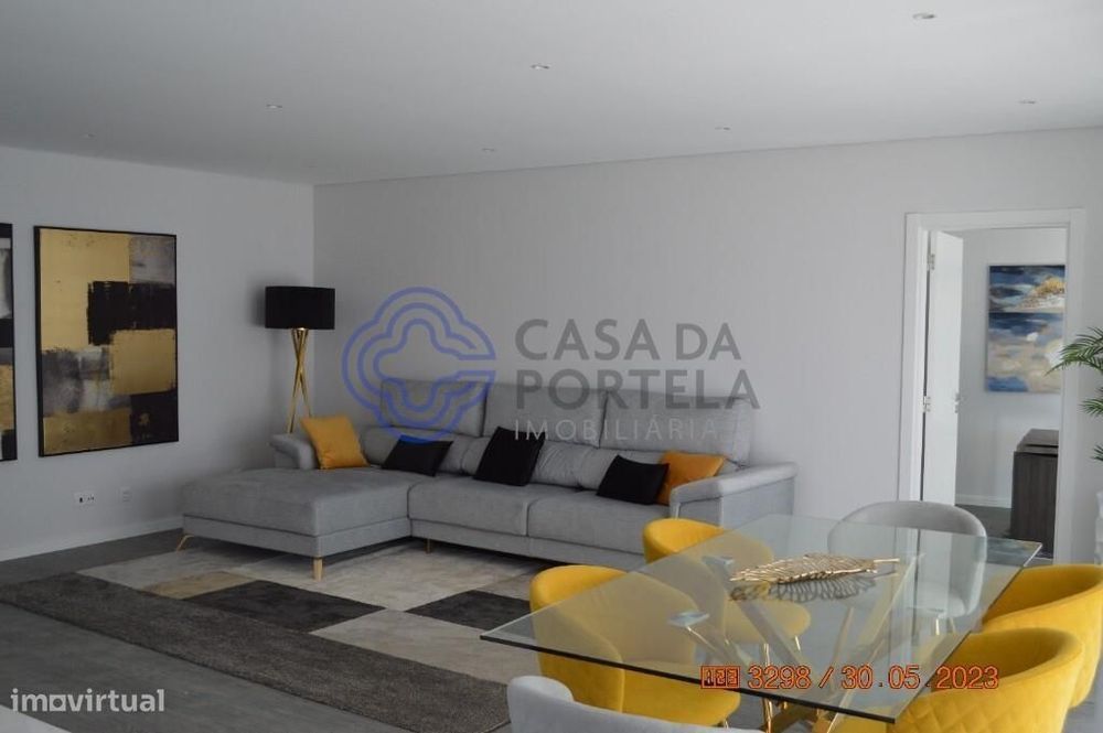 Apartamento T3 Novo com piscina, garagem e arrecadação em zona calma d