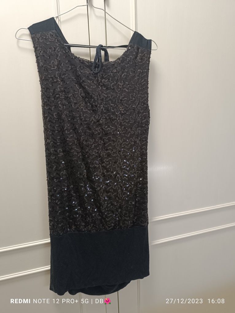 Vestido de lantejoulas preto