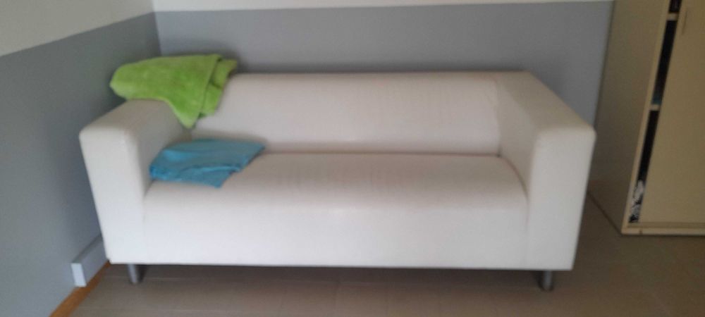 Sofá  branco em bom estado