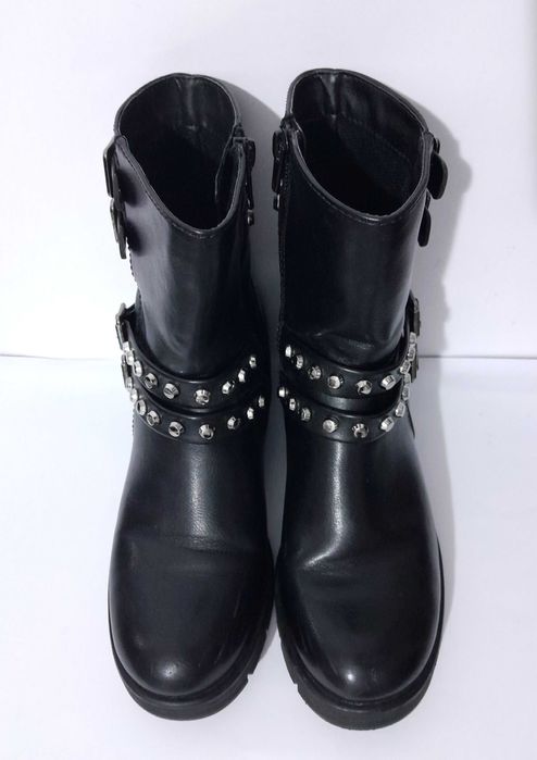 Botas / Botins biker pretas com tachas Graceland nº36