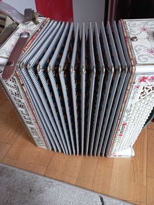 Akordeon Włoski 120 basów