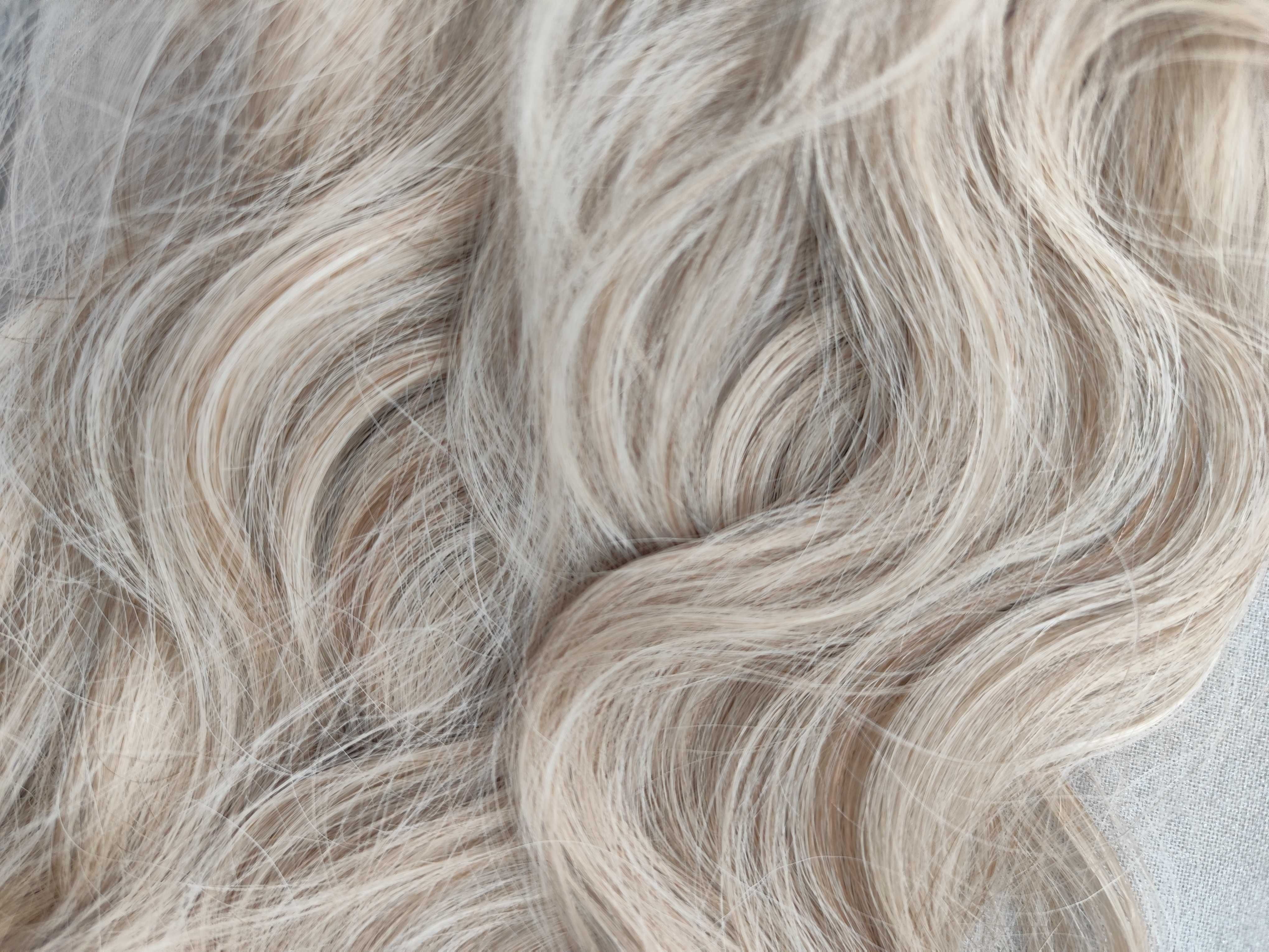 Włosy doczepiane falowane na spinki piano blond 70 cm 130 g