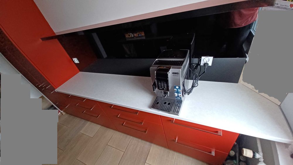 Meble kuchenne, zestaw mebli kuchennych, kuchnia BLUM CZERWIEŃ BEŻ !