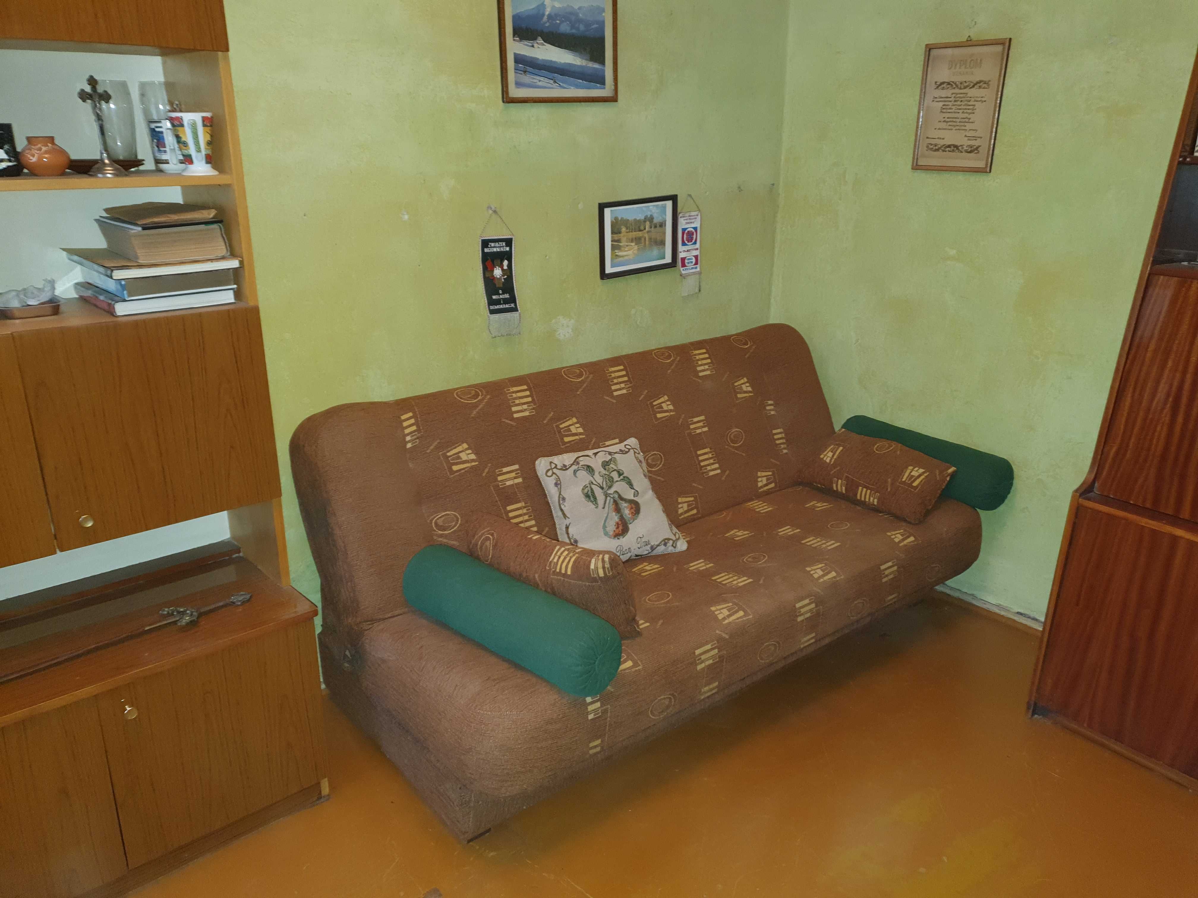 meble na wyprzedaży- wersalka
