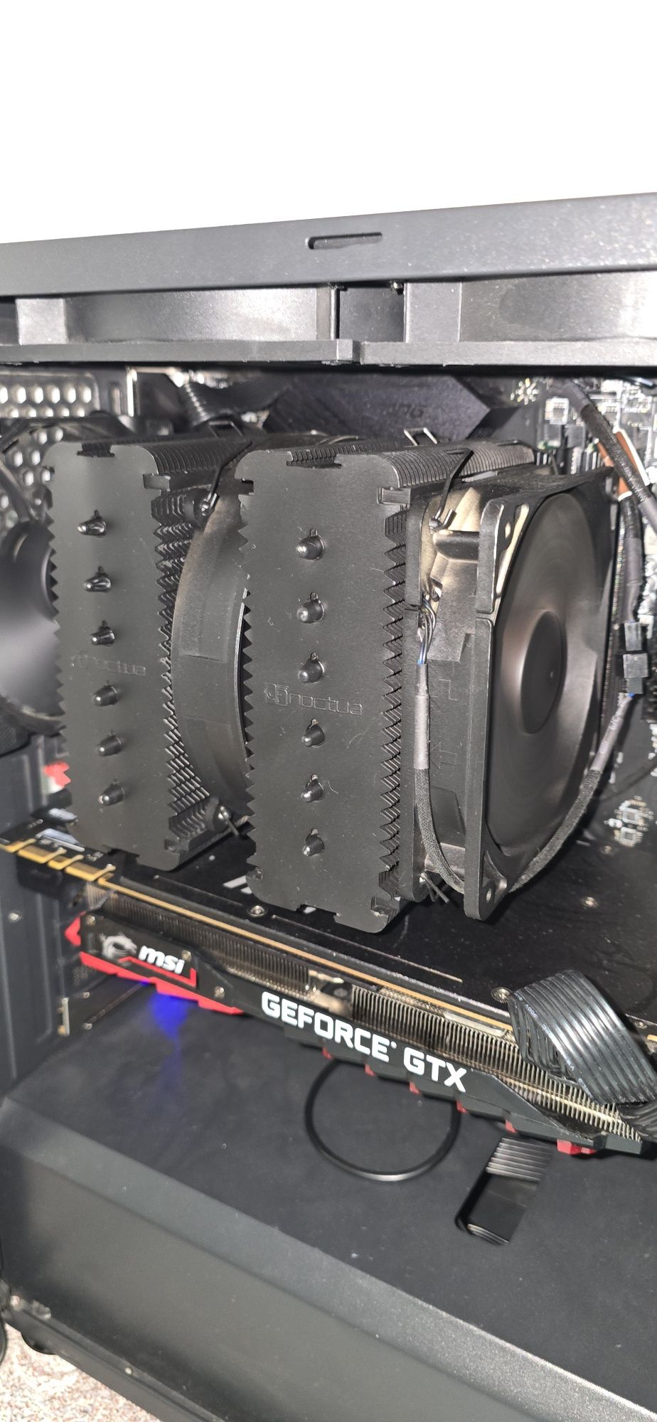 Pc gaming ryzen 9 3900X & gtx 1080ti 11 gb