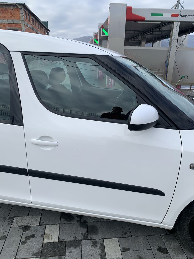 Skoda fabia roomster 2011 1.2 tdi