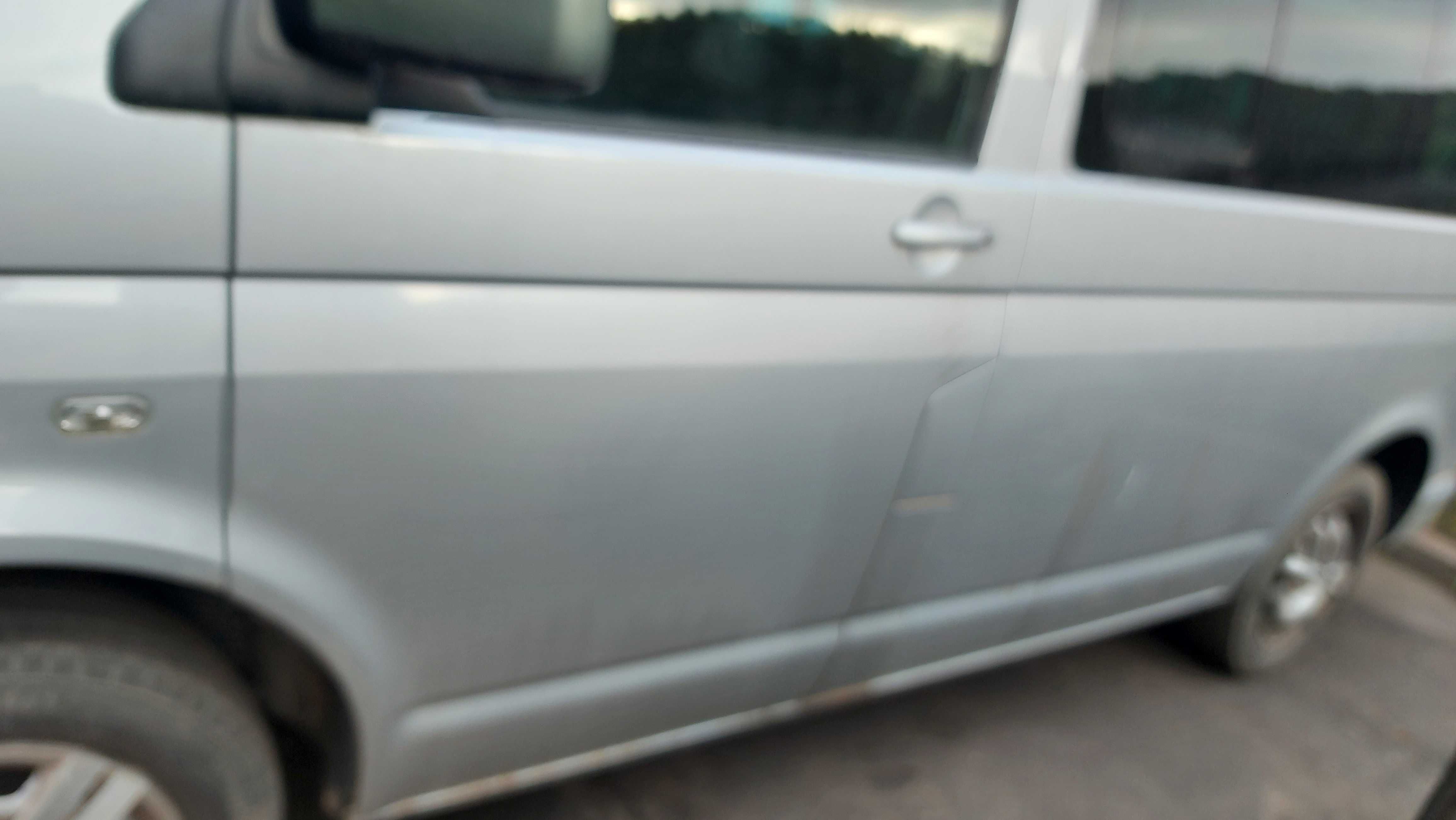 VW T5 Caravelle drzwi przednie srebrne FV transport/dostawa