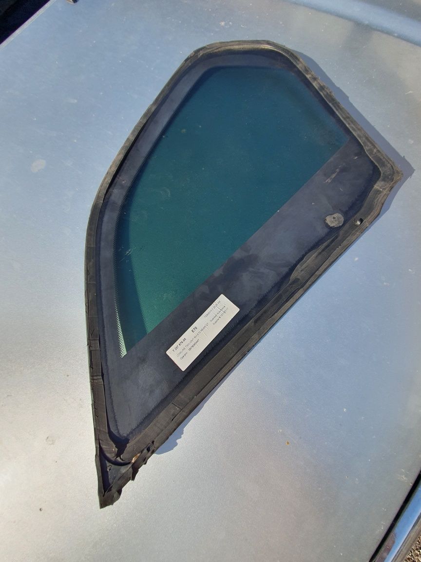 Заднее боковое стекло BMW X5 E70 правое форточка