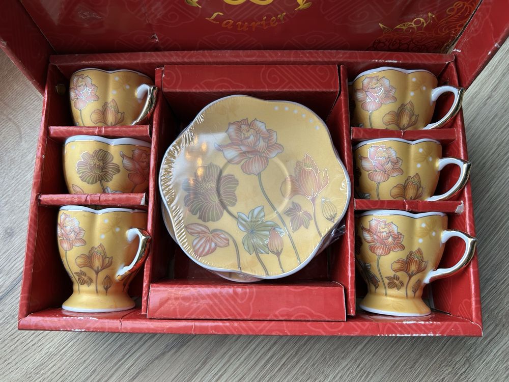 Komplet kawowy filizanki do espresso PRL chińska porcelana