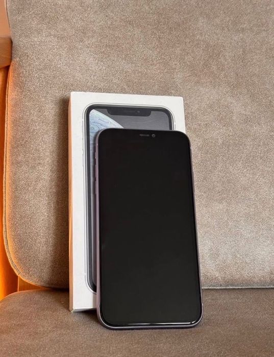 Продам айфон 11 робочий