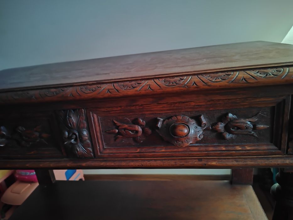 Pomocnik, stolik eklektyczny z blatem marmurowym