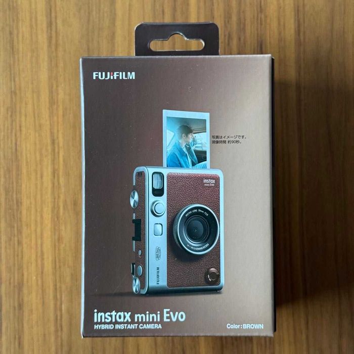 Фотокамера FUJI Instax Mini EVO Коричневий 16812508