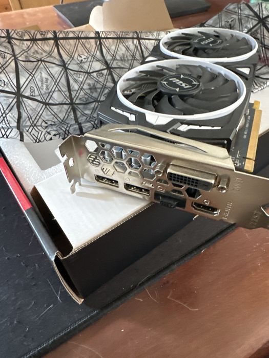Placa grafica radeon RX570