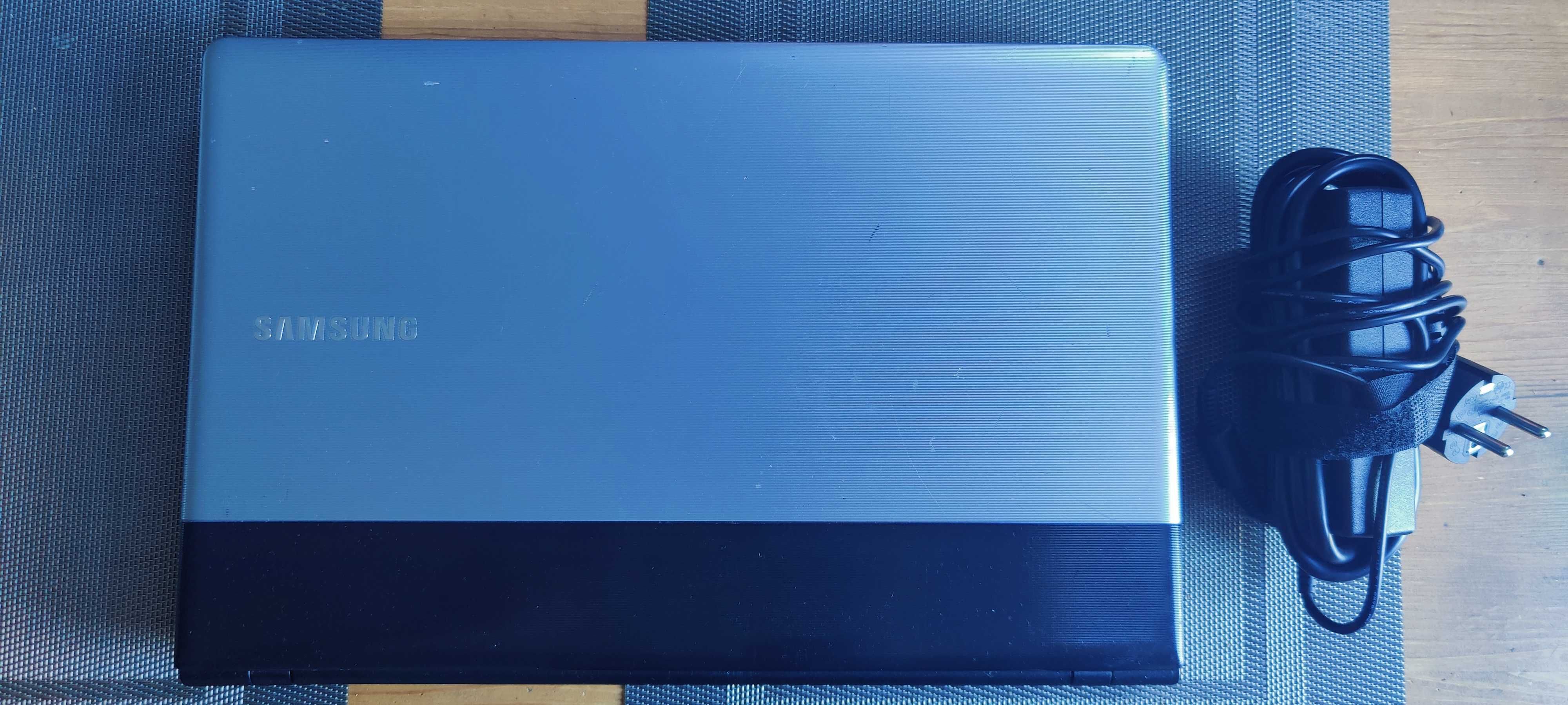 Samsung 305E -15,6 cala -Core i3 4x2,30 GHz -6GB Ram -240GB SSD -Win10