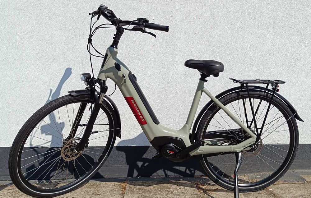 Rower Elektryczny Batavus Altura Bosch Performance Liine Intuvia 100