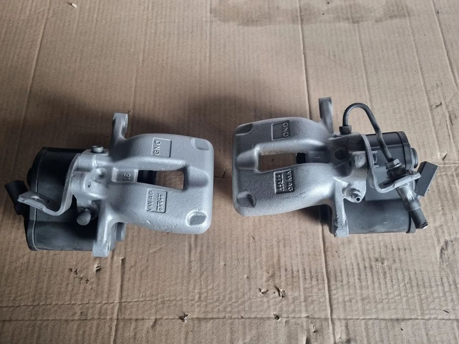 Zacisk prawy tył tylny Vw Passat B6