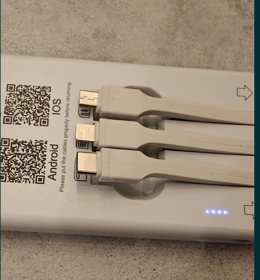 Powerbank trzy wejścia