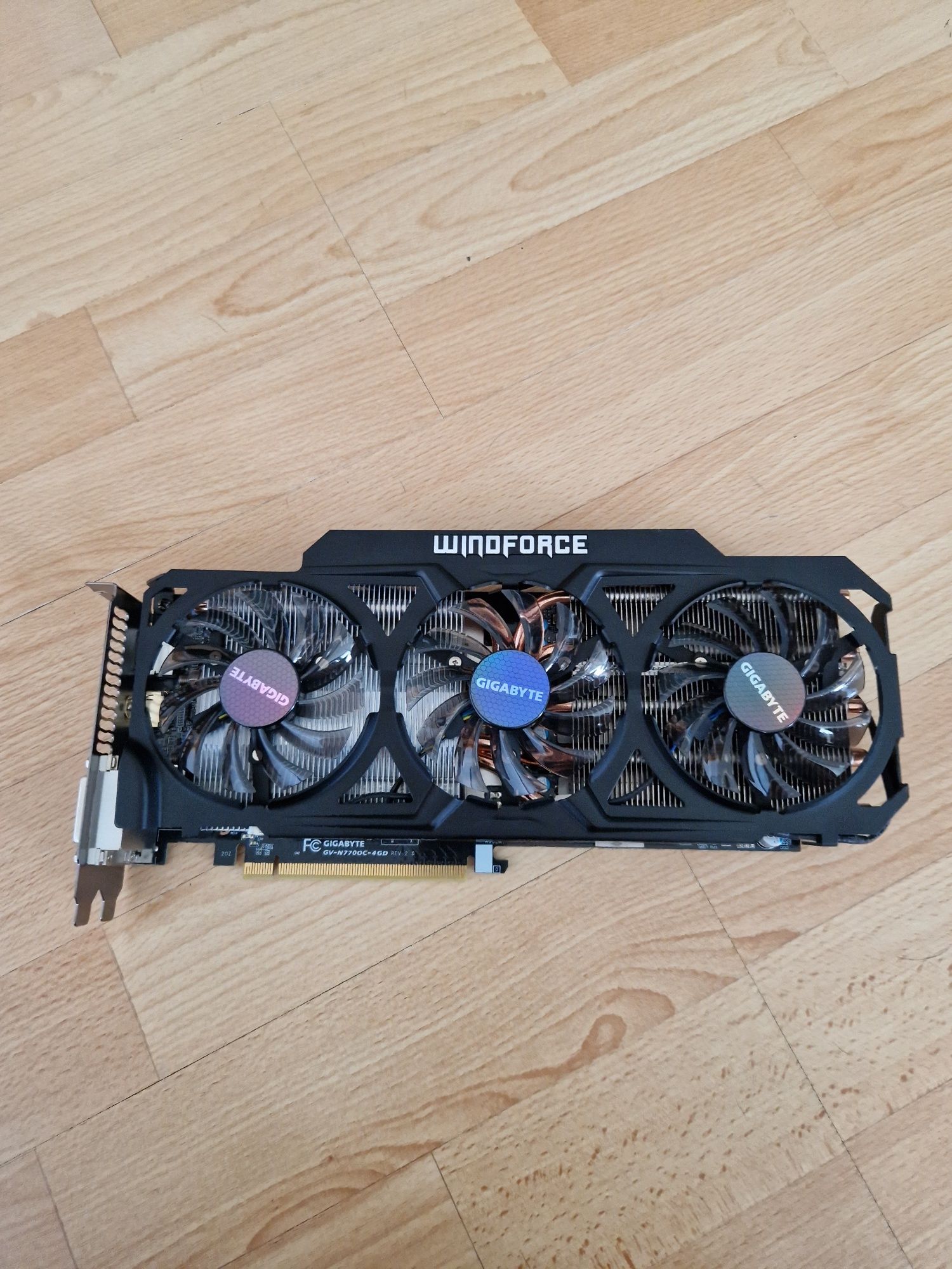 GTX 770 4GB 256BIT GDDR5 Відеокарта Стан гарний