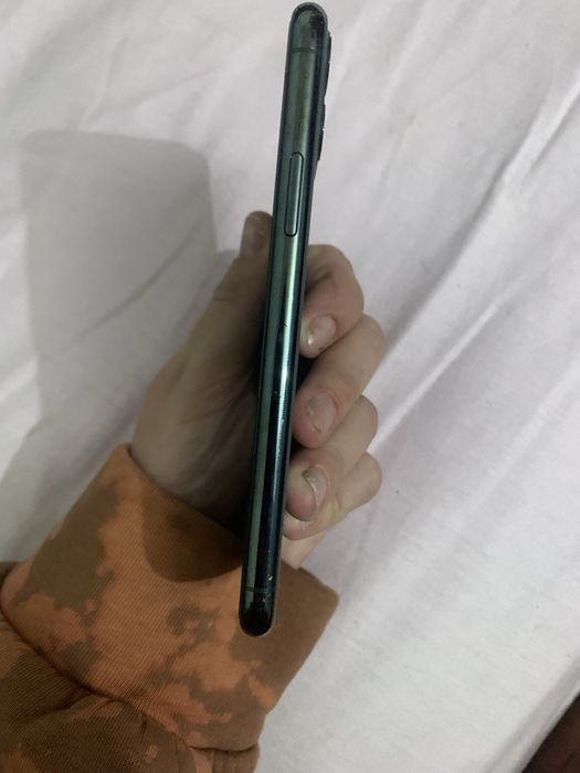 Продам IPhone 11po