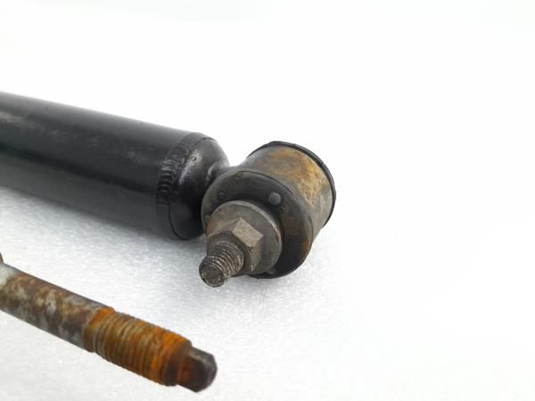 Amortecedor trás direito TOYOTA Yaris (_P9_)