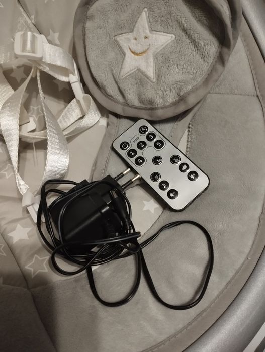 Терміново продам крісло гойдалка Smiki