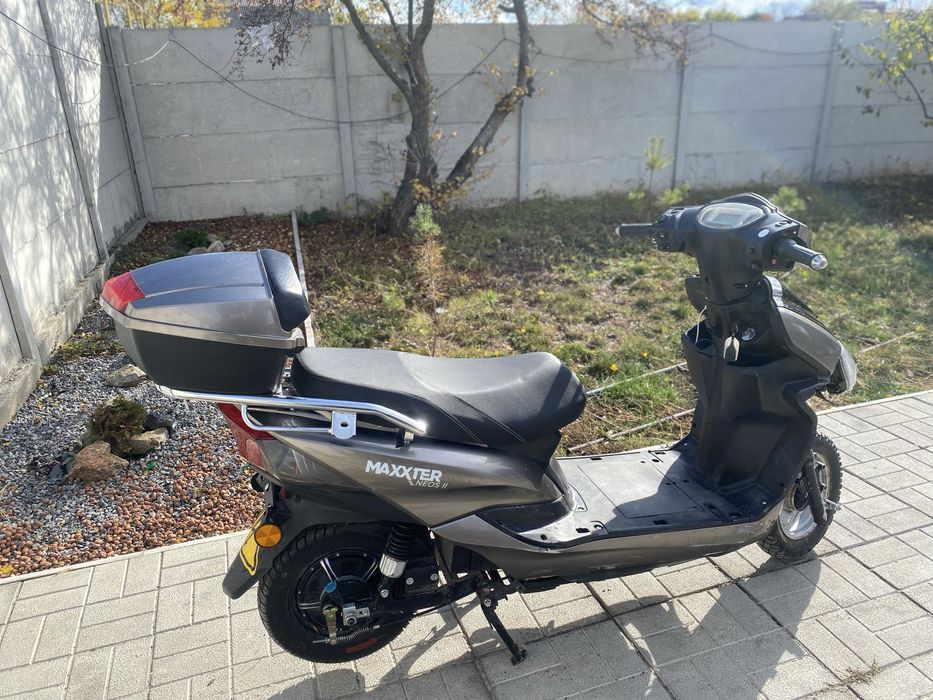 Продам электро скутер Maxxter neos 2