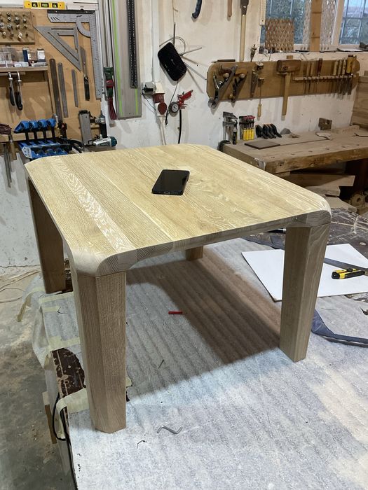 Виготовлення: дерев'яна мебель, столи, паркет, вагонка , сходи .