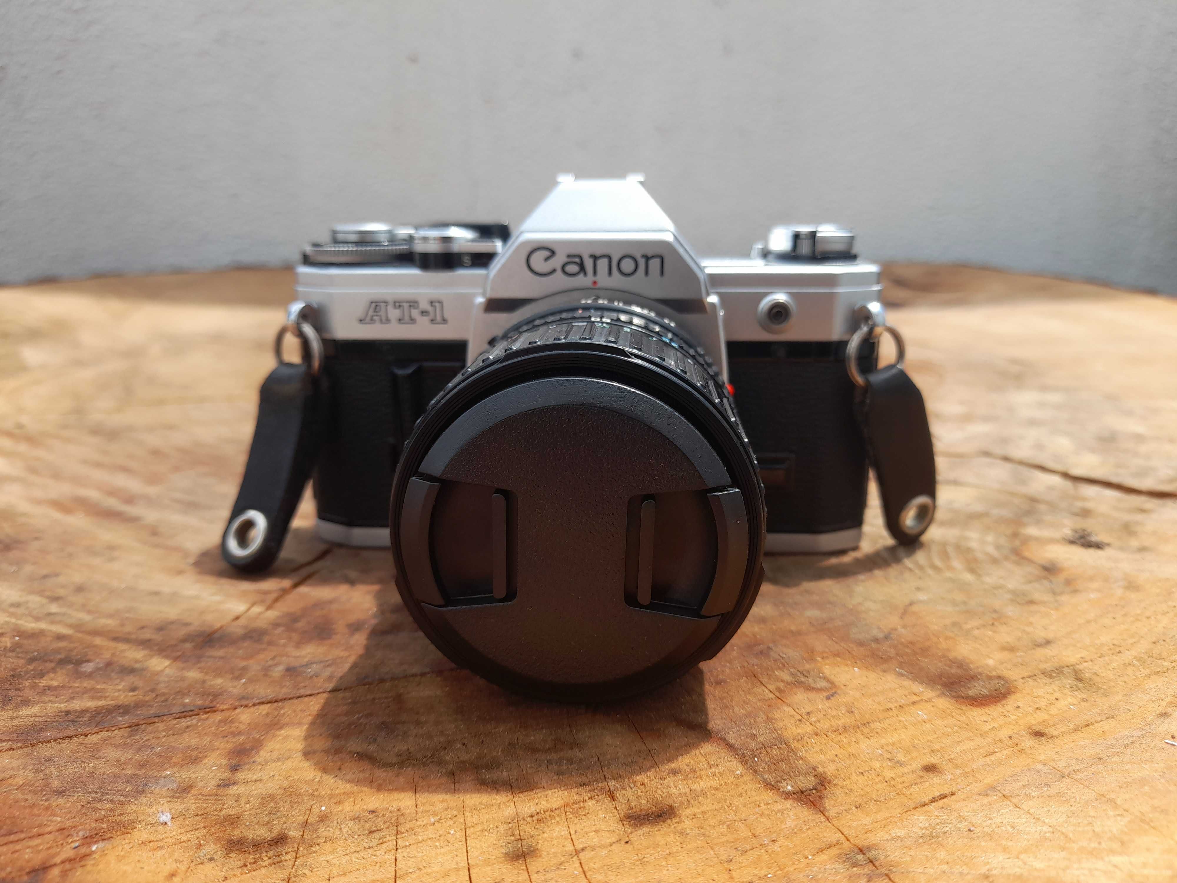 Câmara analógica Canon AT-1