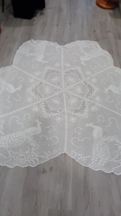 Toalha em renda feita à mão