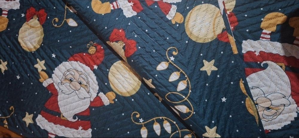 Kapa.swiaiteczna jak  nowa