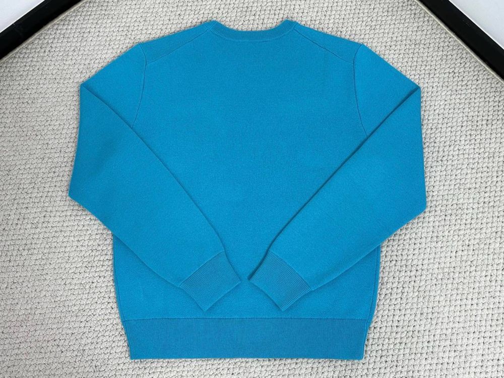 Nowa modna bluza