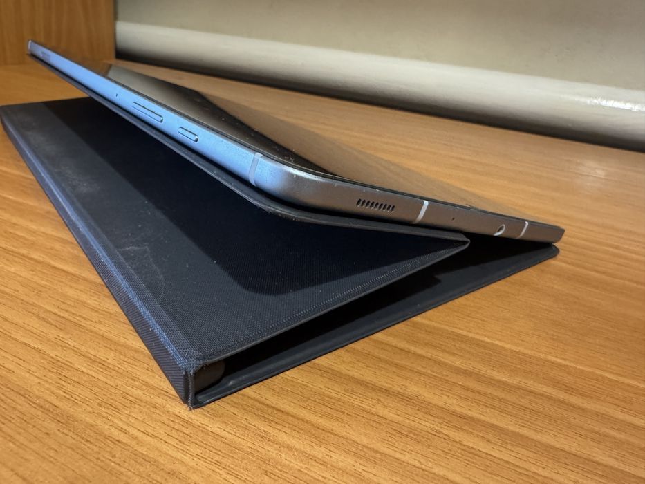 Samsung tab s6 lite 4/64 +магнітний чохол та стілус