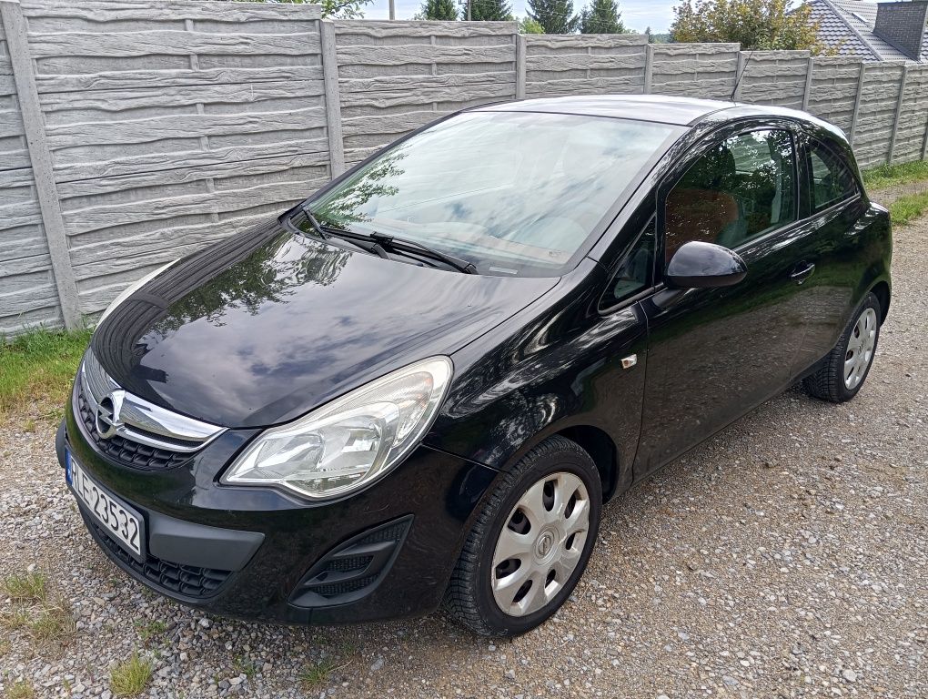 Opel Corsa 2011 pojemność 1,2 benzyna
