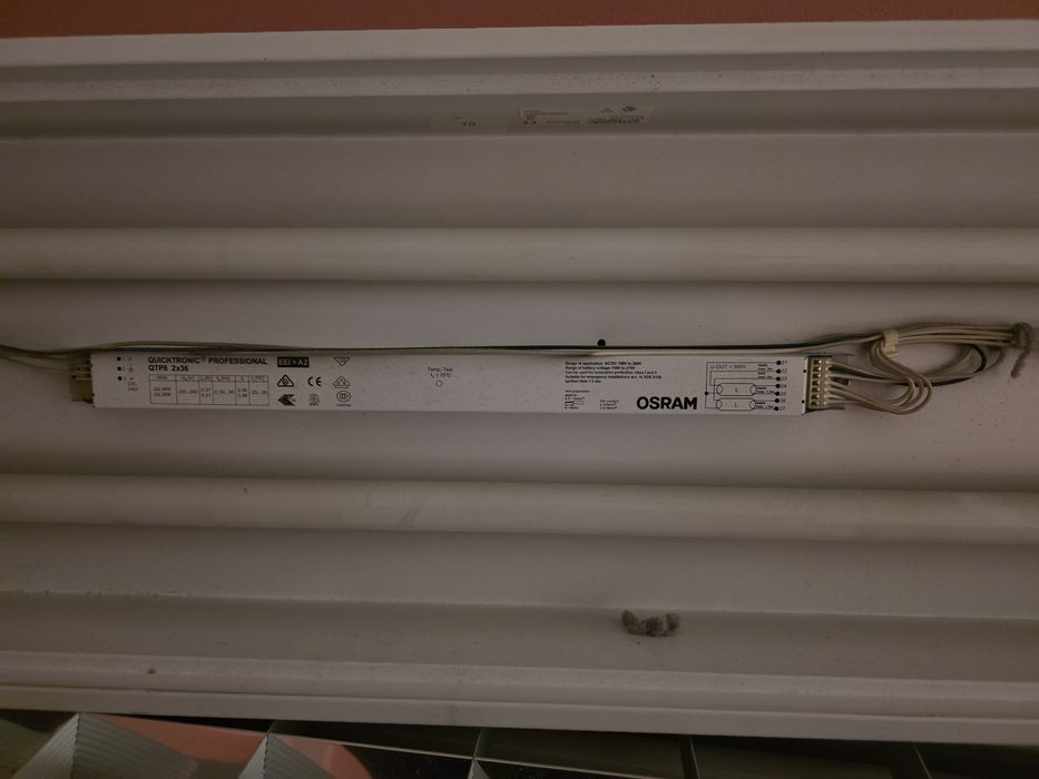 Lampy sufitowe używane.