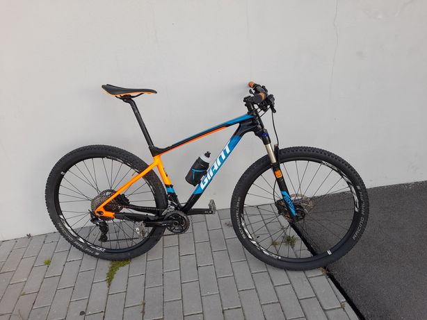Bicicleta Giant Carbono 29