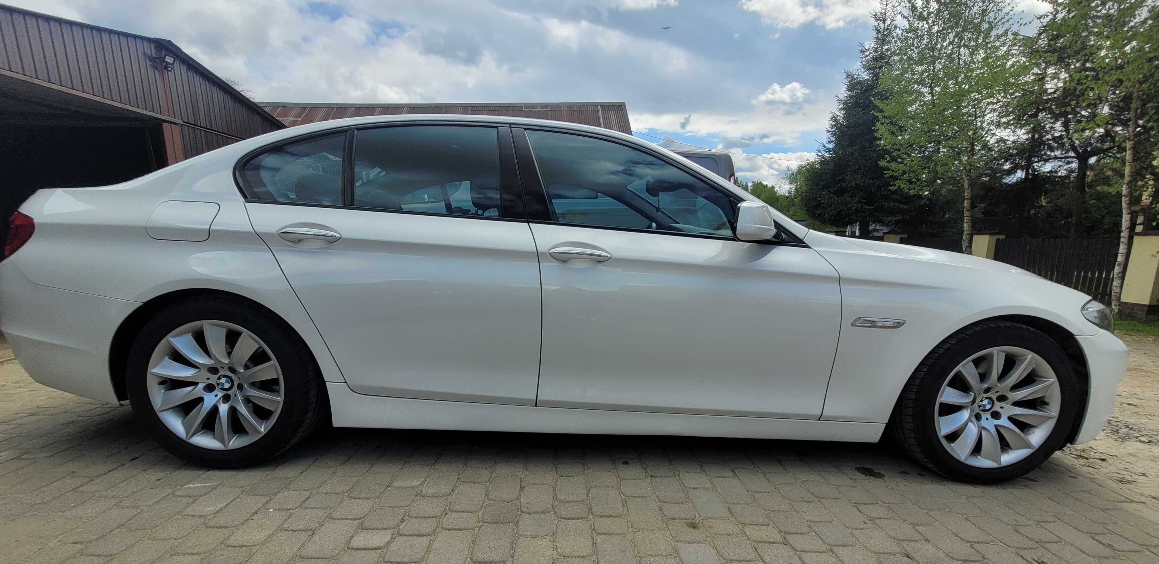 BMW Seria 5 F10 2011