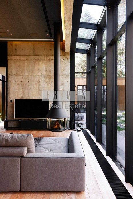 Оренда сучасного будинку в Гнідині КМ Підкова