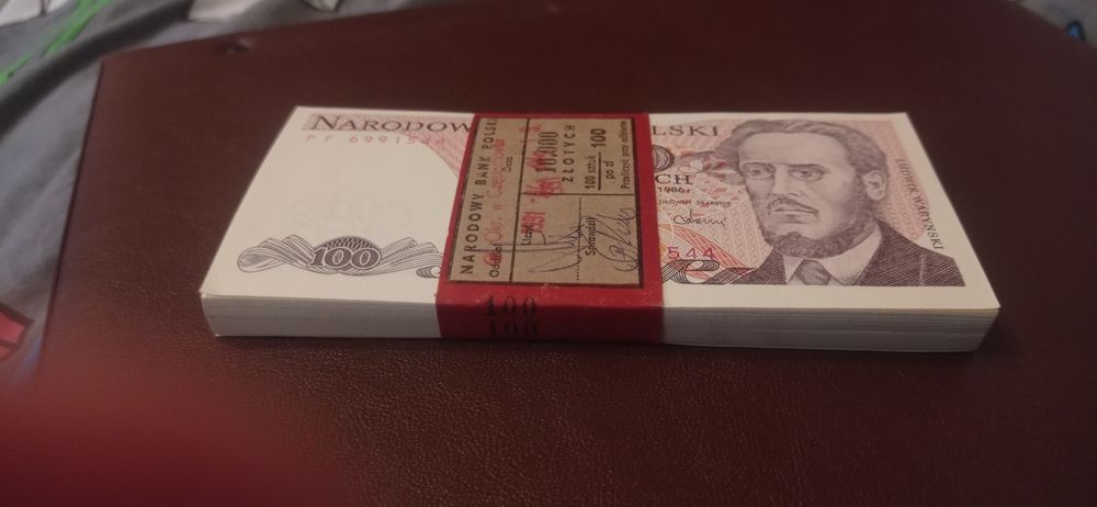 Paczka bankowa banknotów 100zł